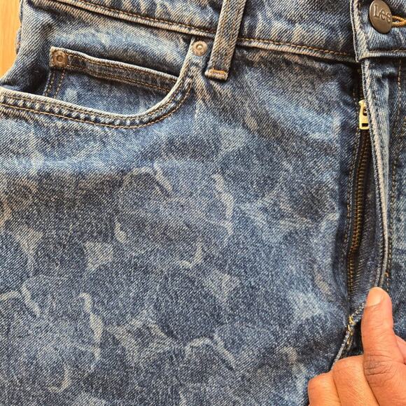 NWT Lee Women's Floral Mid-Rise Flare Jeans Size 29 Boho Hippie Cottage Festival - Picture 3 of 11